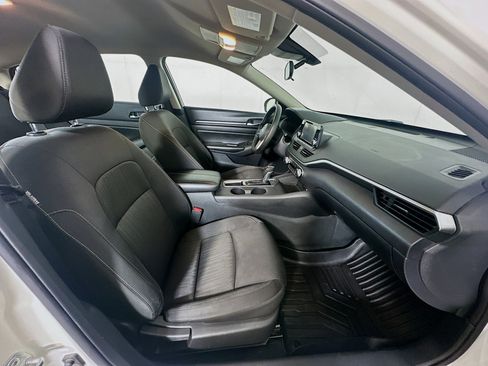 Used 2022 Nissan Altima 2.5 S FWD image 29