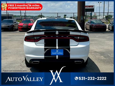 Used 2022 Dodge Charger SXT RWD image 6