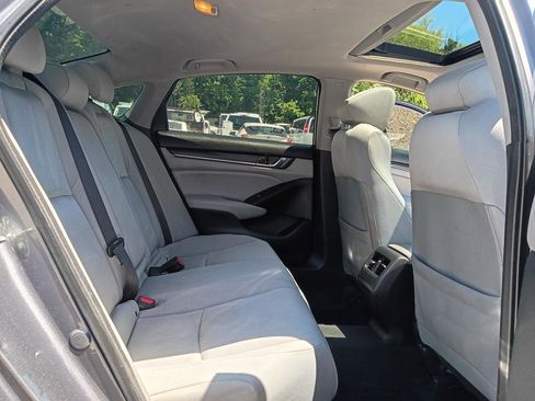 Used 2018 Honda Accord EX image 22