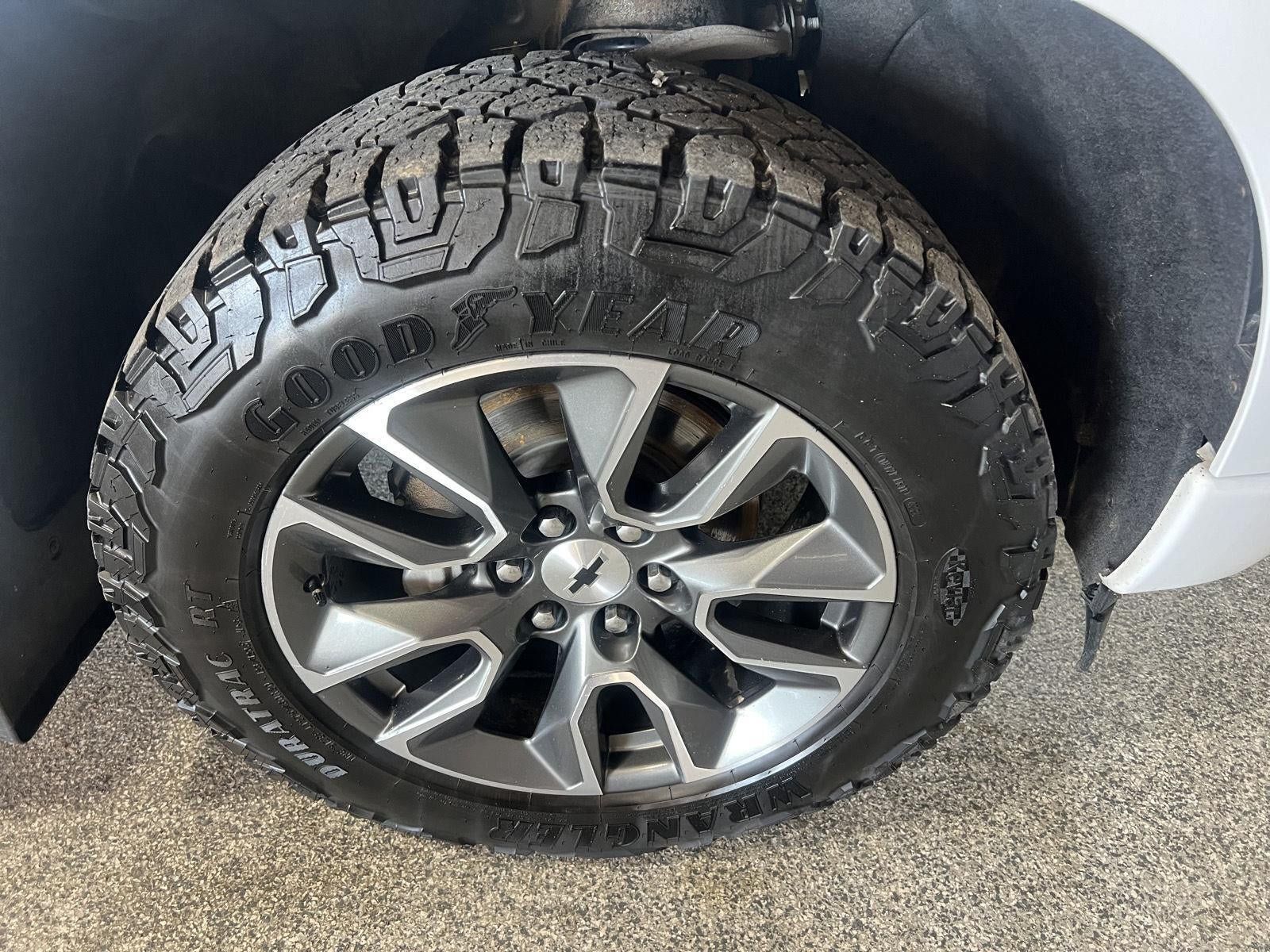 Used 2023 Chevrolet Silverado 1500 RST AWD/4WD image 28