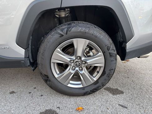 Used 2025 Toyota RAV4 LE image 29