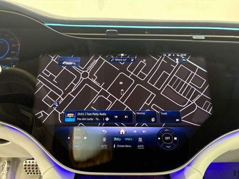 Used 2024 Mercedes-Benz EQE AMG 4MATIC SUV image 18