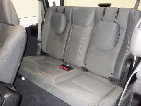 Used 2024 Jeep Wrangler Sport AWD/4WD image 7