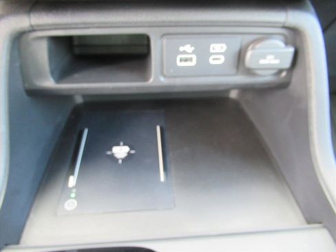 Used 2023 Honda Pilot Touring image 21