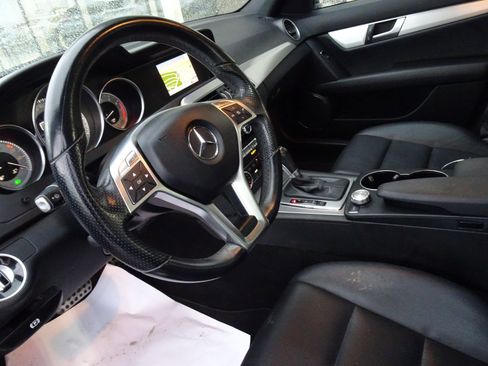 Used 2013 Mercedes-Benz C 300 Sport image 12