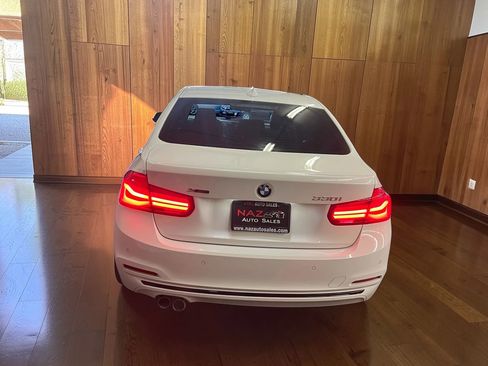 Used 2017 BMW 330i xDrive Sedan AWD/4WD image 6