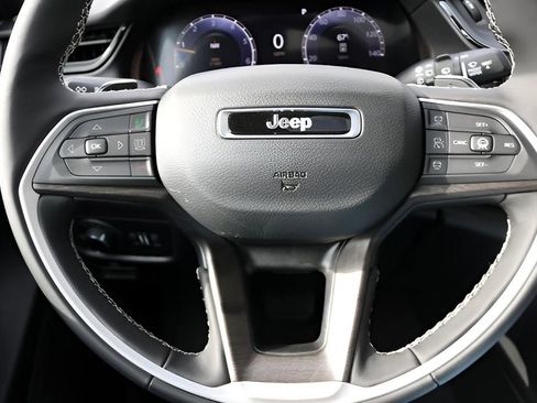 New 2026 Jeep Grand Cherokee Altitude AWD/4WD image 21