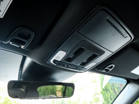 Used 2025 Honda Pilot TrailSport image 26