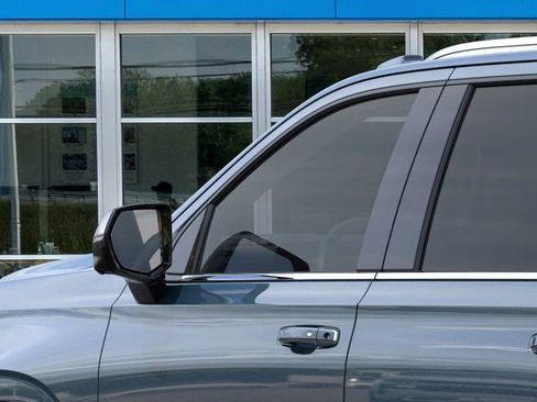 New 2026 Chevrolet Suburban Premier w/ Sun And Tow Package AWD/4WD image 14