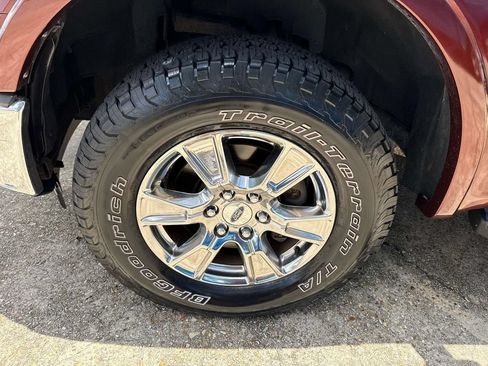Used 2016 Ford F150 Lariat AWD/4WD image 4