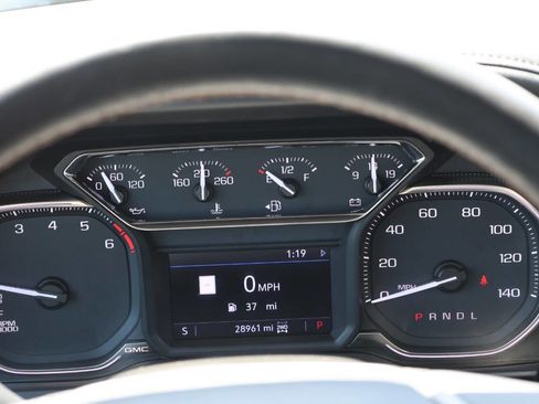 Used 2019 GMC Sierra 1500 AT4 w/ AT4 Preferred Package AWD/4WD image 19
