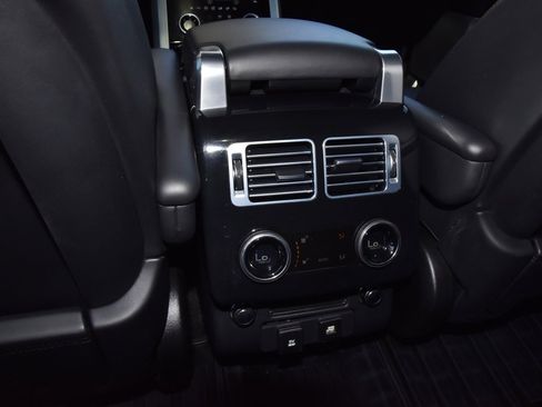 Used 2019 Land Rover Range Rover Supercharged image 18