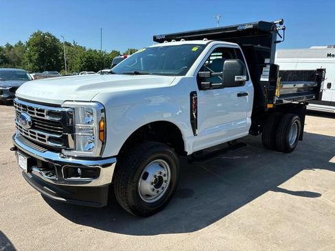 Used 2025 Ford F350 XL w/ XL Chrome Package AWD/4WD image 2