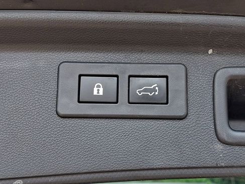 Used 2023 Subaru Forester Limited AWD/4WD image 30