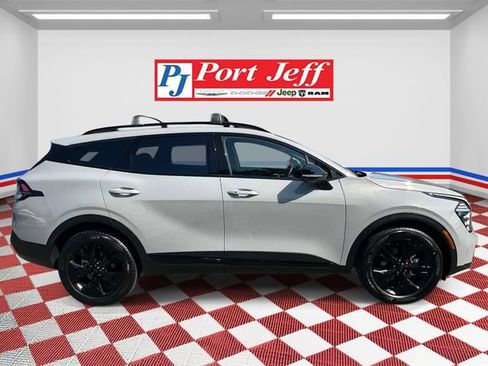 Used 2025 Kia Sportage X-Line w/ Premium Package AWD/4WD image 3