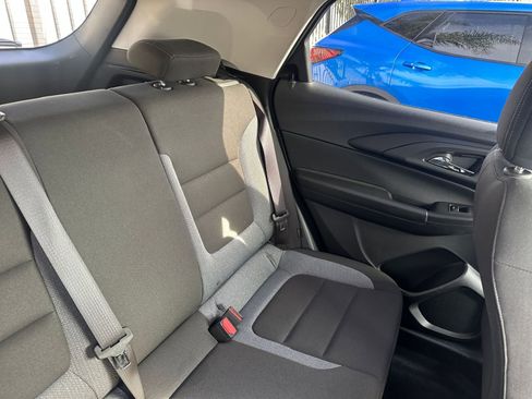 Used 2025 Chevrolet TrailBlazer LT image 35