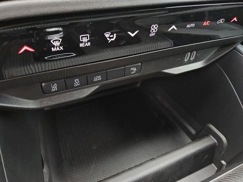 New 2026 Jeep Cherokee Laredo AWD/4WD image 31