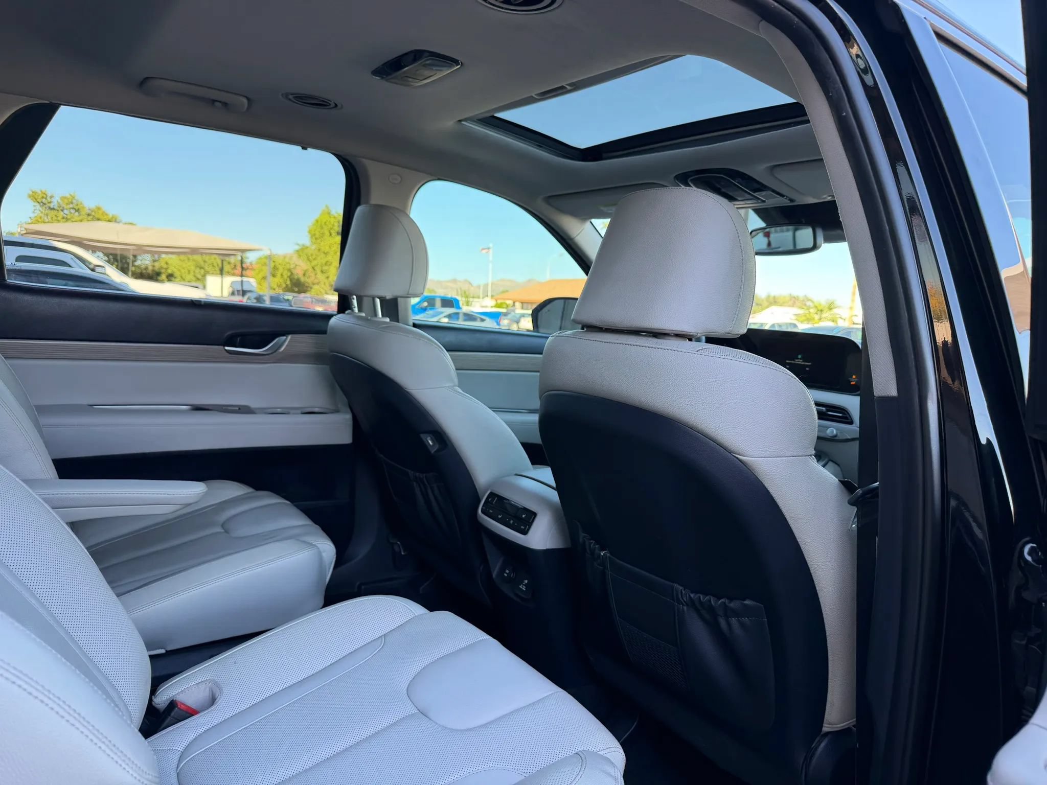 Used 2021 Hyundai Palisade SEL w/ Premium Package AWD/4WD image 30