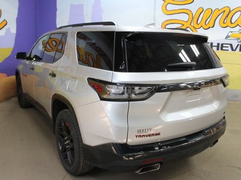 Used 2019 Chevrolet Traverse Premier w/ Redline Edition AWD/4WD image 6