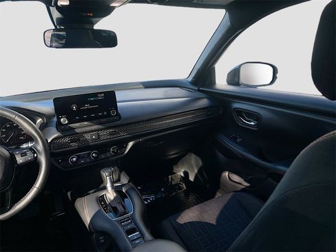 Used 2024 Honda HR-V Sport image 23