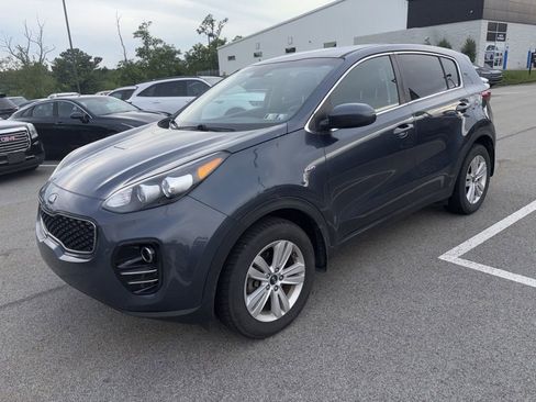 Used 2019 Kia Sportage LX AWD/4WD image 3