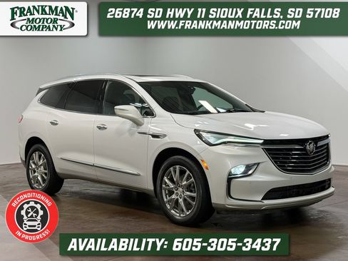 Used 2022 Buick Enclave Premium w/ Experience Buick Package AWD/4WD image 1