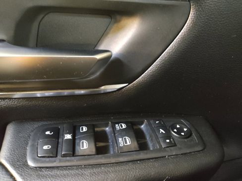 Used 2019 RAM 1500 Big Horn image 27