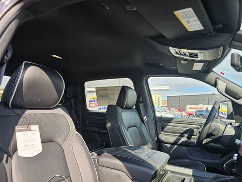 New 2025 RAM 1500 Limited image 12
