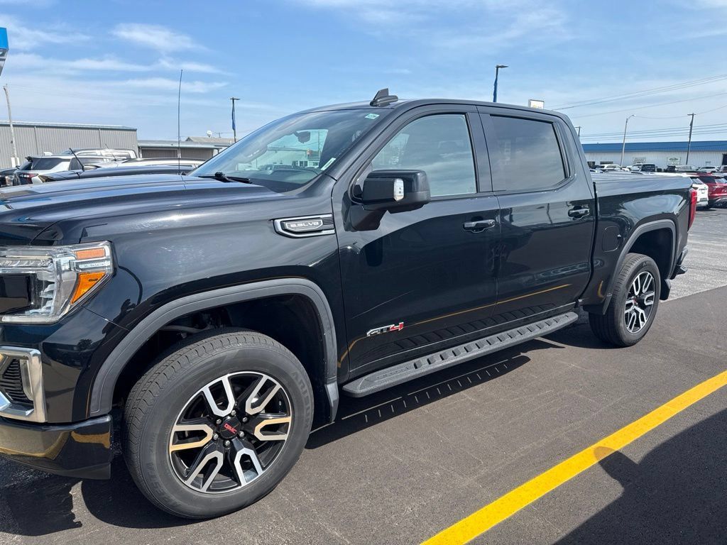 Used 2021 GMC Sierra 1500 AT4 w/ AT4 Premium Package AWD/4WD image 2