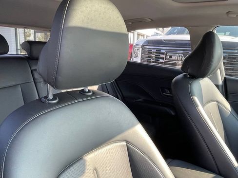 Used 2024 Hyundai Kona Limited FWD image 30
