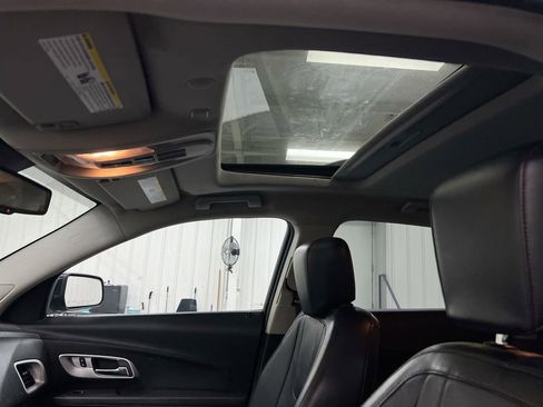 Used 2017 Chevrolet Equinox LT FWD image 14