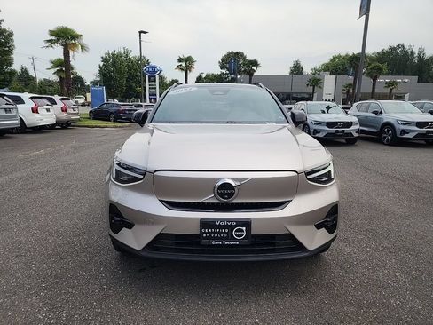 Used 2023 Volvo XC40 Recharge Ultimate w/ Protection Package Premier AWD/4WD image 7