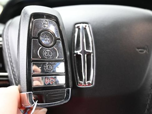 Used 2022 Lincoln Aviator Reserve w/ Equipment Group 201A AWD/4WD image 46