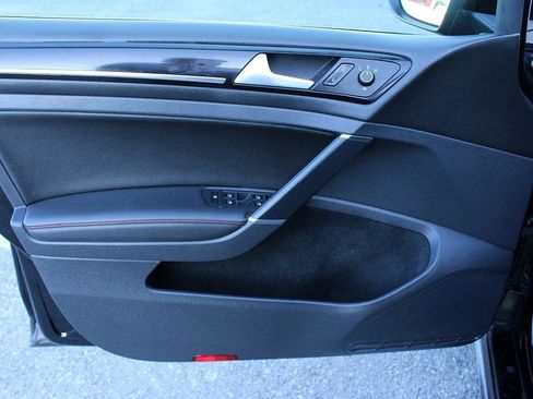 Used 2015 Volkswagen GTI Autobahn w/ Lighting Package (SEL) image 9