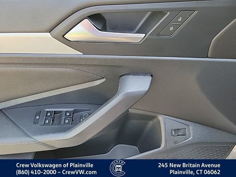 Certified 2025 Volkswagen Jetta S FWD image 38