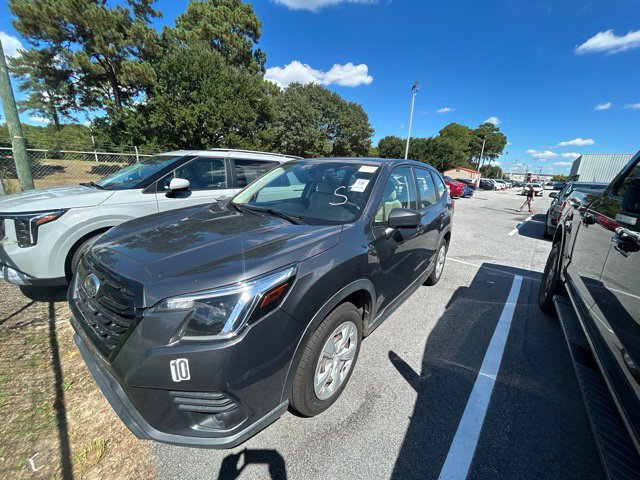 Used 2022 Subaru Forester AWD/4WD image 3