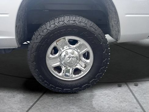 Used 2018 RAM 2500 Tradesman w/ Chrome Appearance Group AWD/4WD image 13