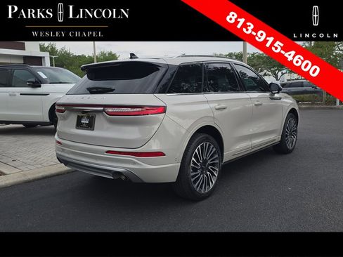 Certified 2022 Lincoln Corsair Reserve w/ Equipment Group 201A AWD/4WD image 4