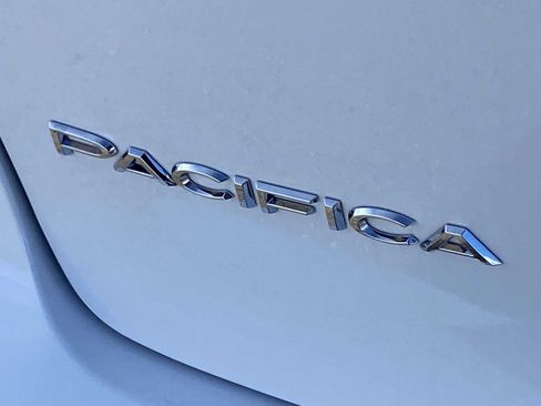 New 2026 Chrysler Pacifica Select FWD image 15