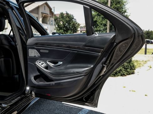 Used 2019 Mercedes-Benz S 560 4MATIC Sedan image 49