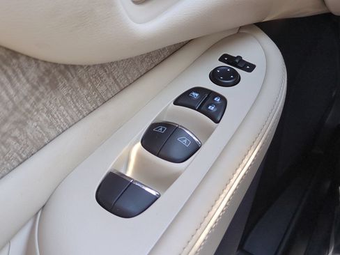 Used 2024 Nissan Murano SL FWD image 25