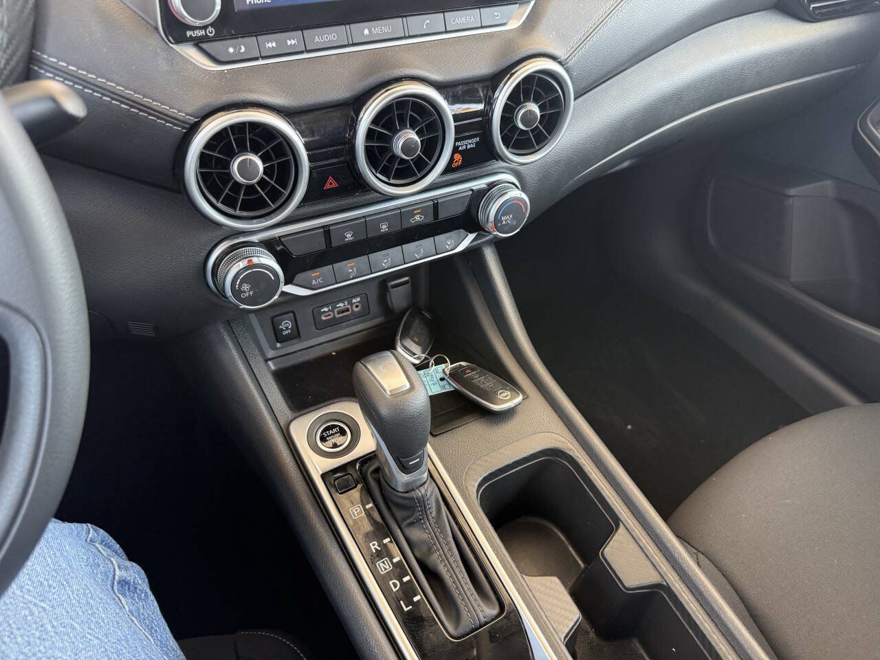 Used 2025 Nissan Sentra SV FWD image 19