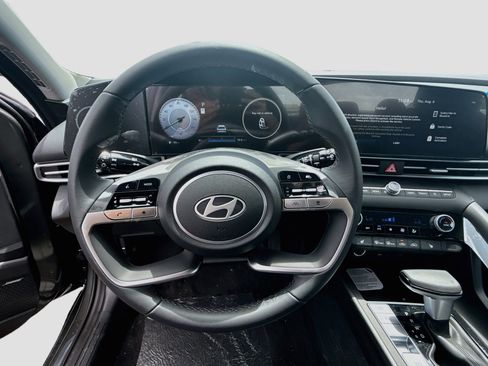 New 2026 Hyundai Elantra Limited FWD image 8