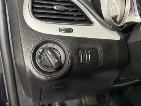 Used 2019 Dodge Journey SE FWD image 21