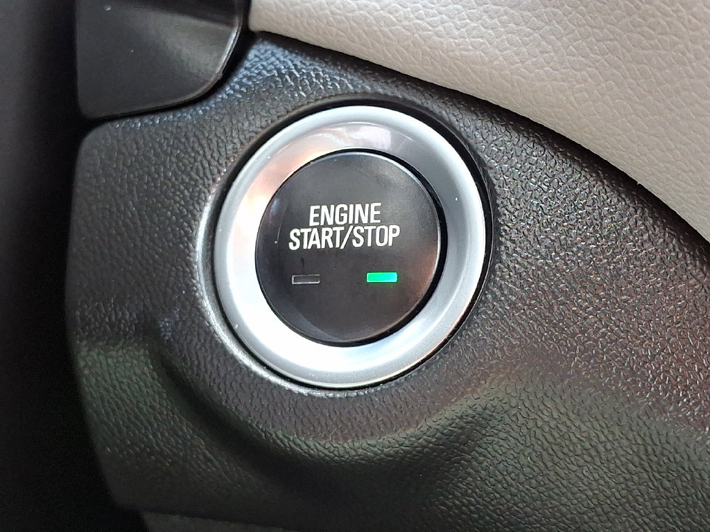Used 2022 Chevrolet Equinox LT FWD image 28