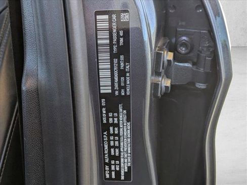 Used 2019 Alfa Romeo Giulia Ti w/ Quick Order Package 22Z Lusso image 25