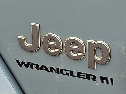 Used 2024 Jeep Wrangler Unlimited Rubicon 392 AWD/4WD image 30