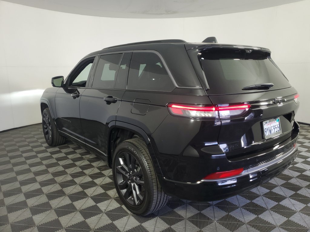 Used 2026 Jeep Grand Cherokee Limited AWD/4WD image 6