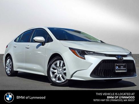 Used 2022 Toyota Corolla LE FWD image 1