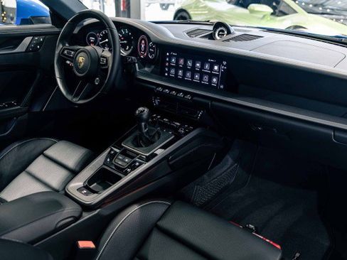 Used 2022 Porsche 911 Carrera S image 40